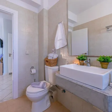 ヴィラ Villa Electra With Private Pool